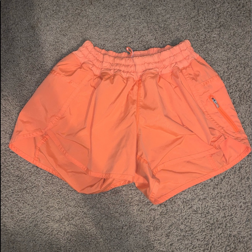 Lululemon tracker shorts